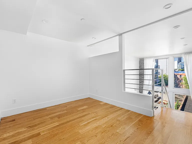 105 Grand Ave #2D — Photo 8