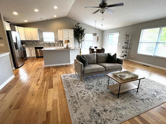 4th image of 295 Rachel Ln