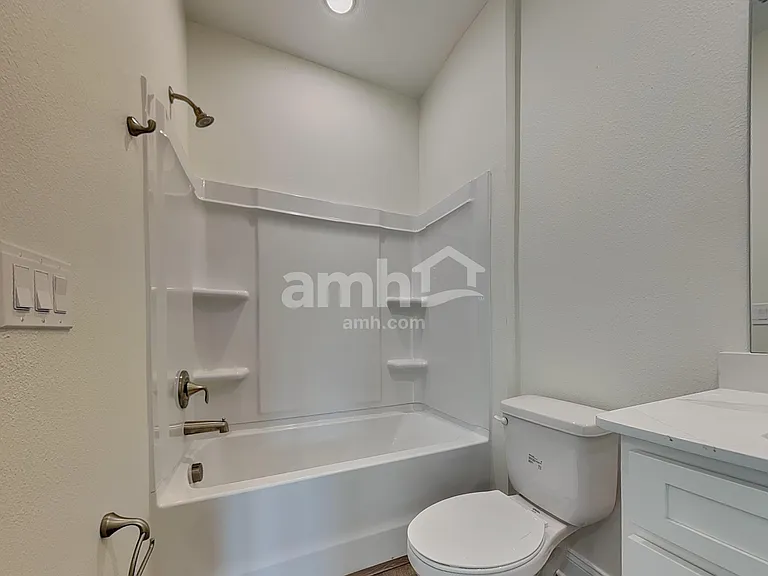 5668 Dease Rd — Photo 14
