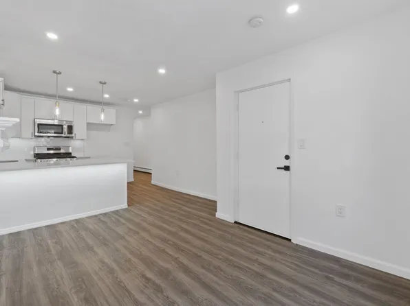 540 Martin Luther King Jr Drive image 13 of 40