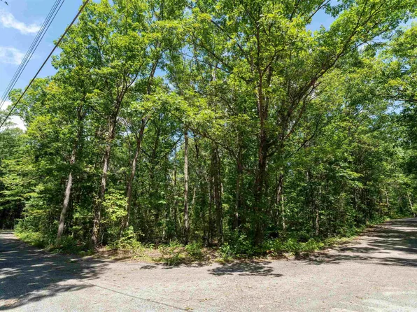 262 Deer Trl, Greenville, VA 24440