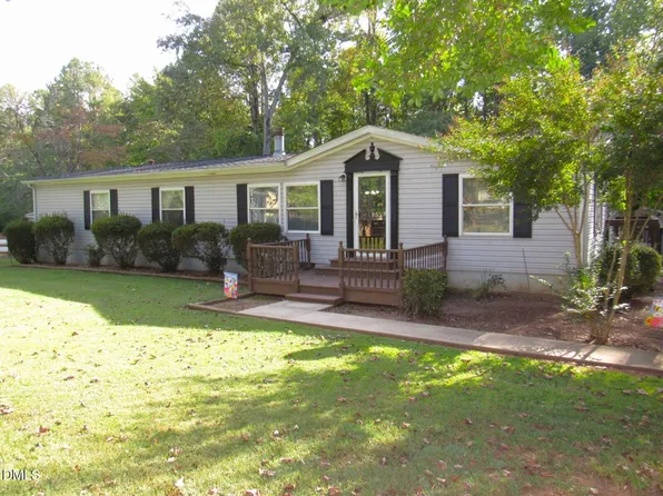 34 Waters Edge Cv, Henderson, NC 27537