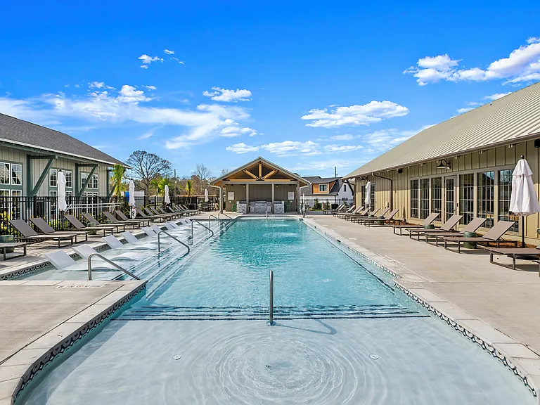 Luxury Pool