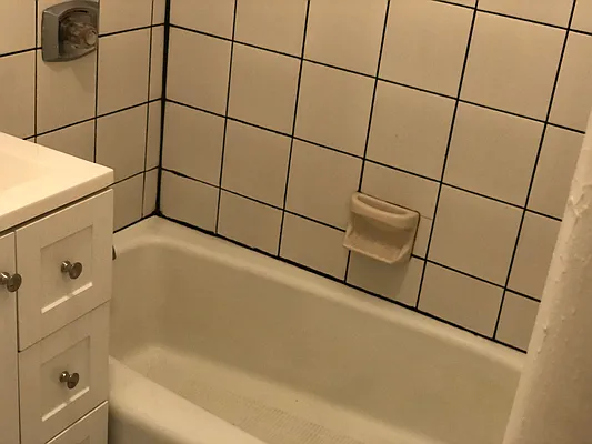 Rented by Banaco Property Group LLC | media 11