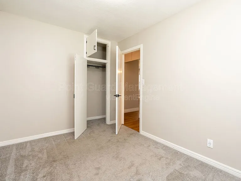 547 N Custer St — Photo 14