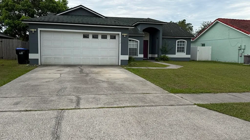 3 bed, 1461 sqft, $2,300 — Photo 2