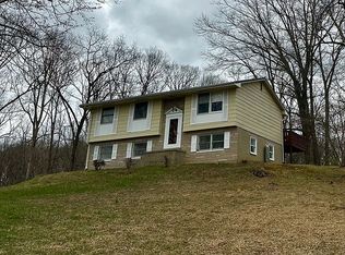 203 Cedar St, Wellston, OH 45692