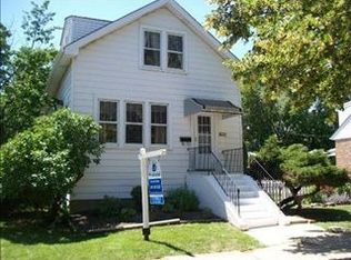 3320 Grand Blvd, Brookfield, IL 60513