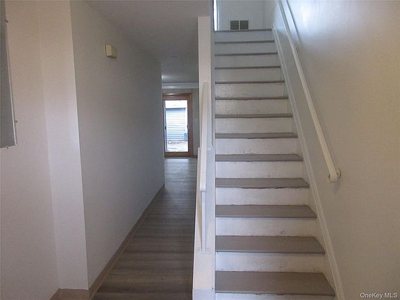 4th image of 32 Brownsell Avenue