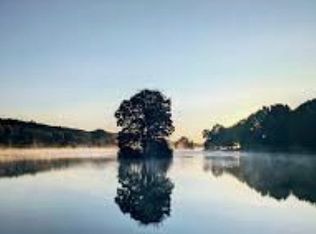 6189 Lakeview Rd, Hanoverton, OH 44423