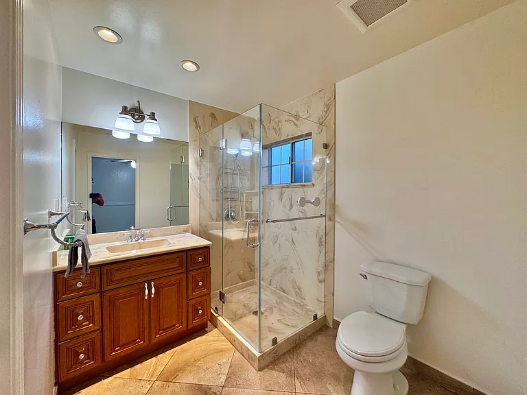 400 Hodges Ave — Photo 53