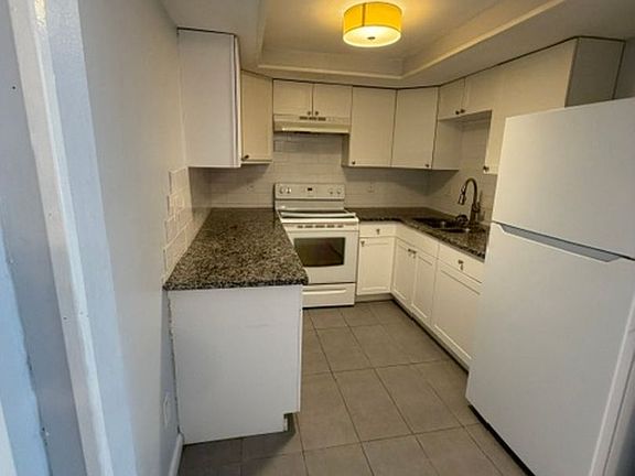 4th image of 1329 Drew St APT 6