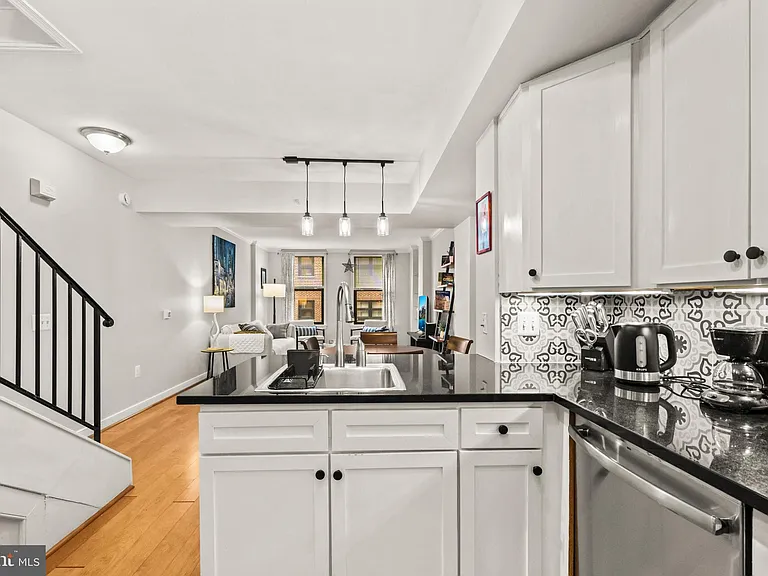 631 D St NW #845 — Photo 8