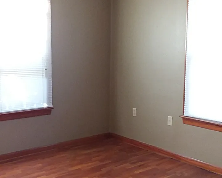 407 N McCombs St — Photo 6