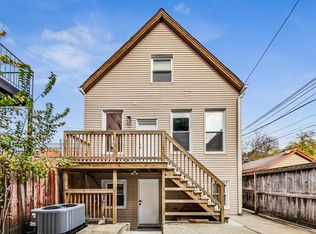 1302 W Addison St #CH, Chicago, IL 60613