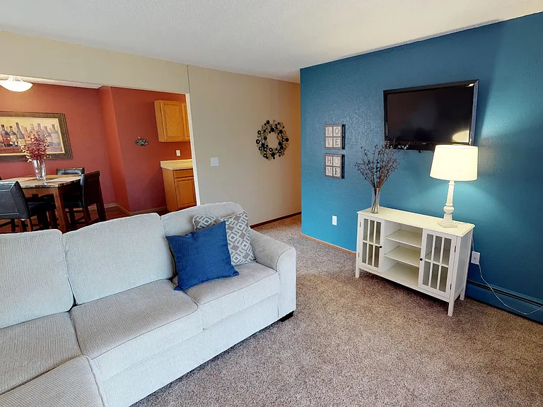 Forest Park Apartments — Photo 12
