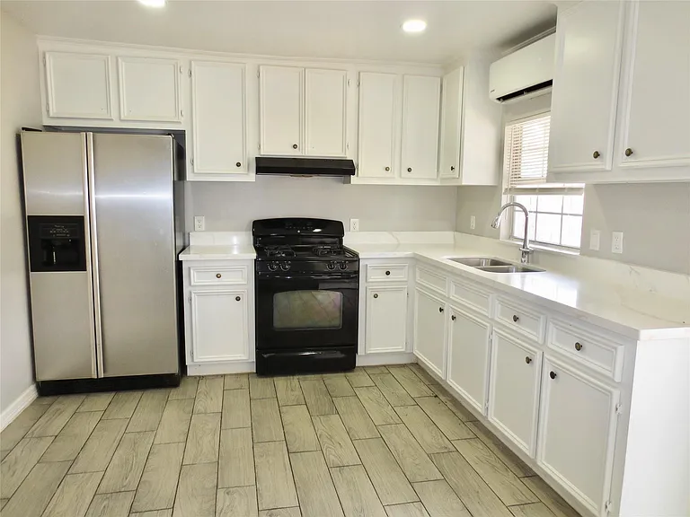 2204 Parker Rd #A — Photo 1
