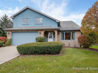 1023 119th St, Lemont, IL 60439