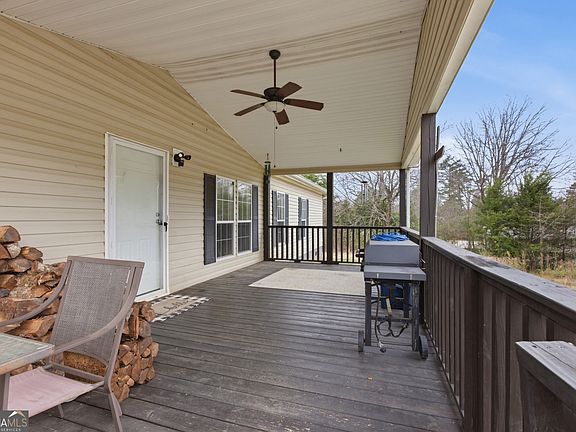 2nd image of 611 Dooley Rd