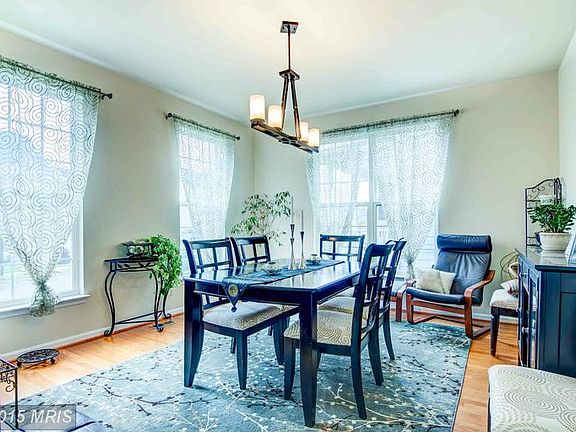 3rd image of 1308 Sands Cir