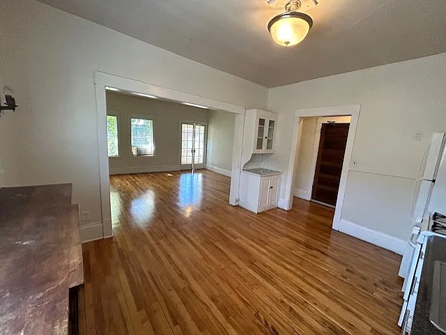 715 University Ave SE #202 — Photo 5