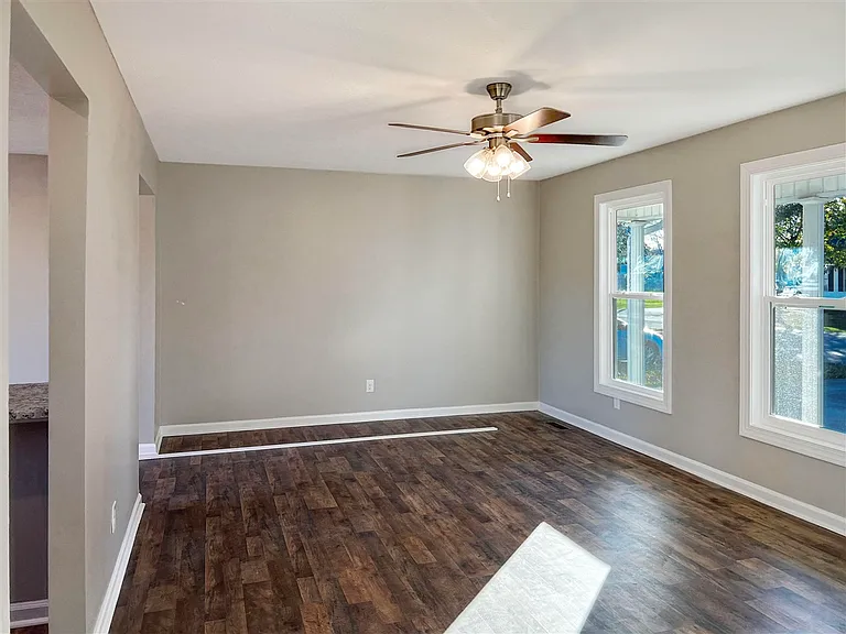 1248 Derek Dr — Photo 7