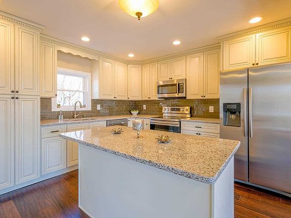 5th image of 7 Westminster Ln
