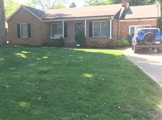 1111 Woodhaven Dr, Mount Holly, NC 28120