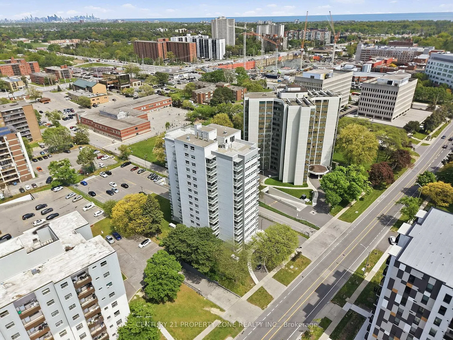 3 bed, $2,799 — Photo 1