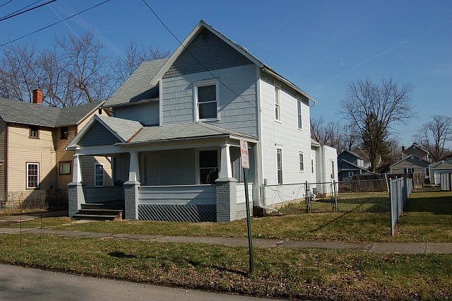 1st image of 360 Girard Ave