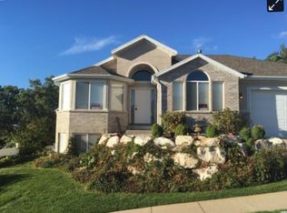 1493 E Lakeview Dr, Bountiful, UT 84010