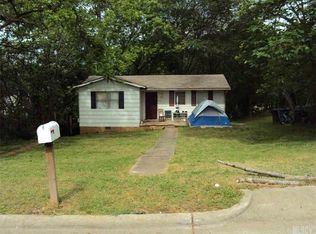 458 3rd St SW, Hickory, NC 28602
