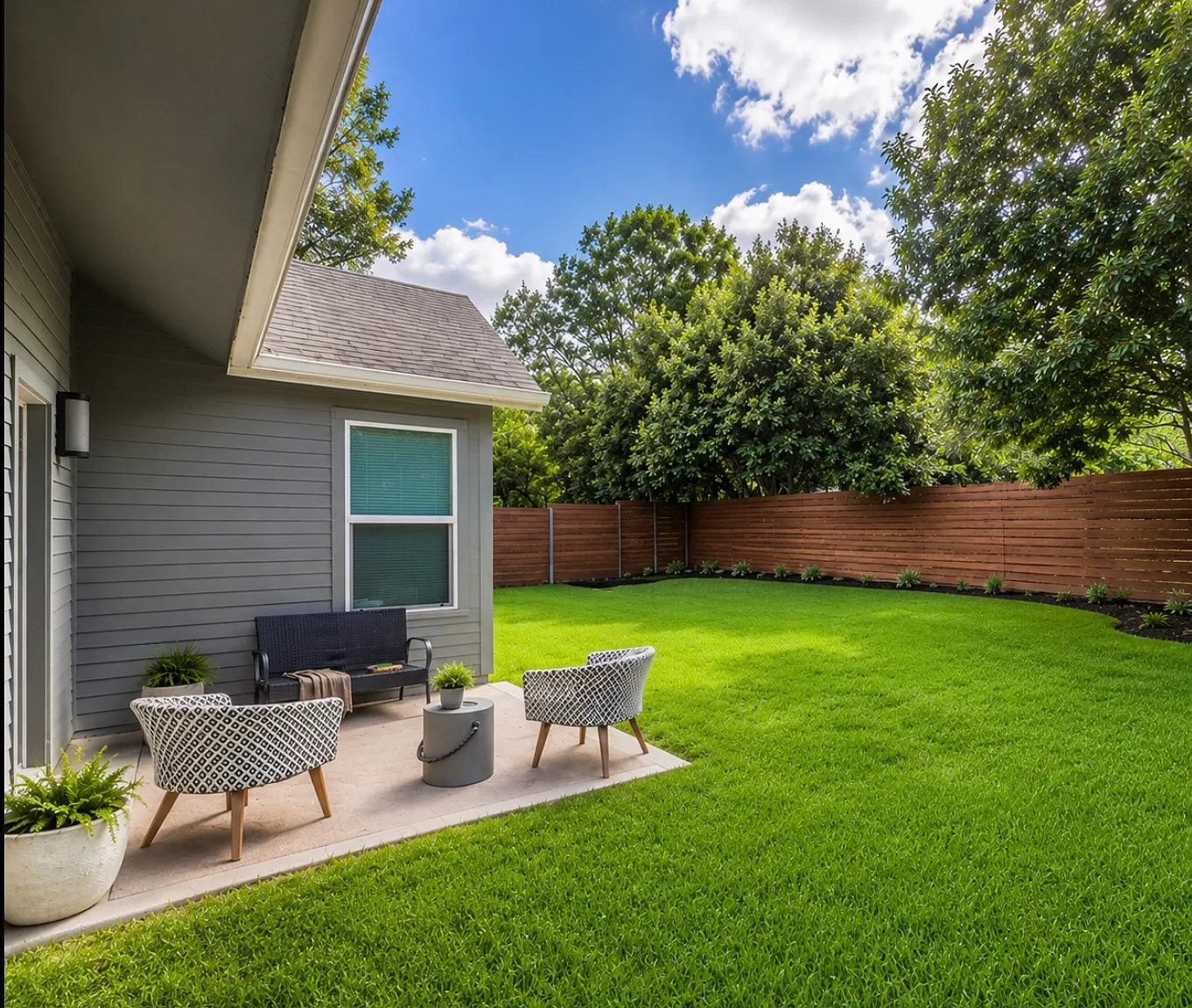 3 bed, 2.5 bath, 1687 sqft, $3,300 — Photo 2