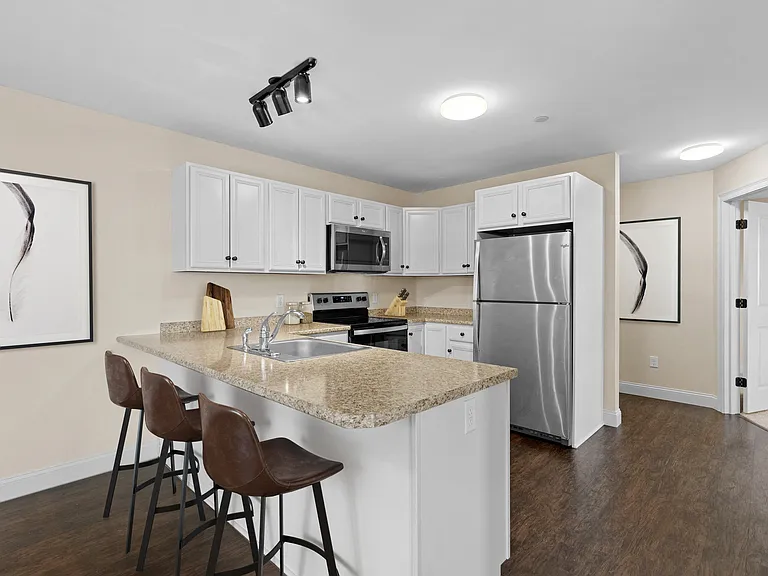 Cumberland Foreside Village Apartments — Photo 2