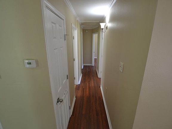 5th image of 4407 Burgess Dr