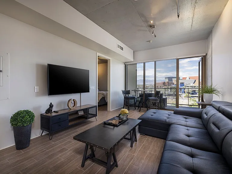 353 E Bonneville Ave #525 — Photo 8