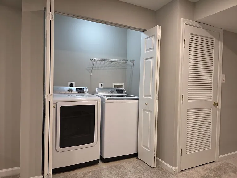 4613 Ripley Manor Ter — Photo 32