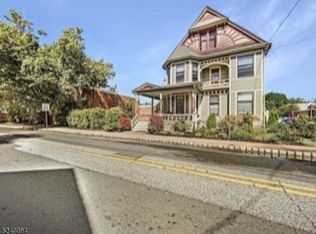 112 Harrison St, Frenchtown, NJ 08825