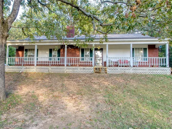 2011 Charmont Dr, Charleston, AR 72933