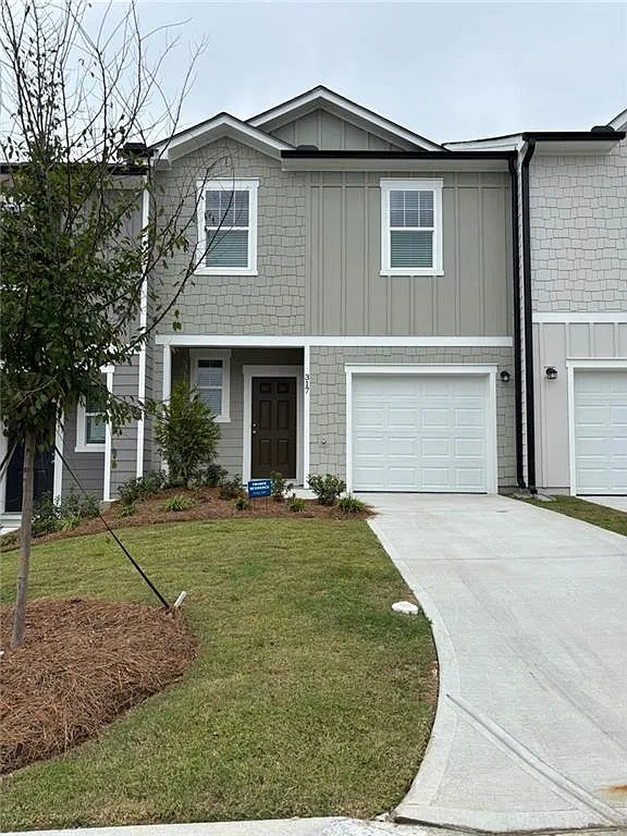 3 bed, 2.5 bath, 1421 sqft, $1,900 — Photo 1