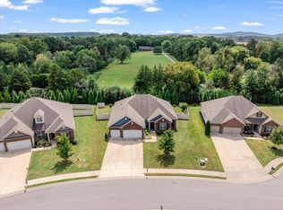 1012 Webbs Retreat Ln, Murfreesboro, TN 37128