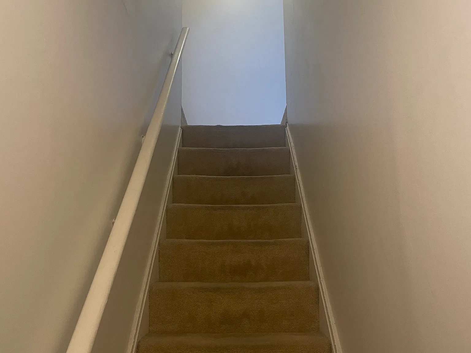 1 bed, 952 sqft, $1,200 — Photo 3