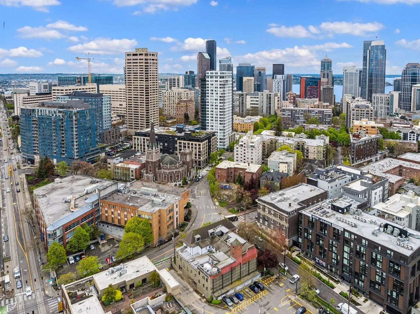 1Bd/1.25Ba Seattle Condo — Photo 4