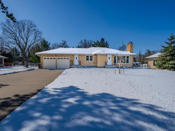 1430 Ryan Ave W, Roseville, MN 55113