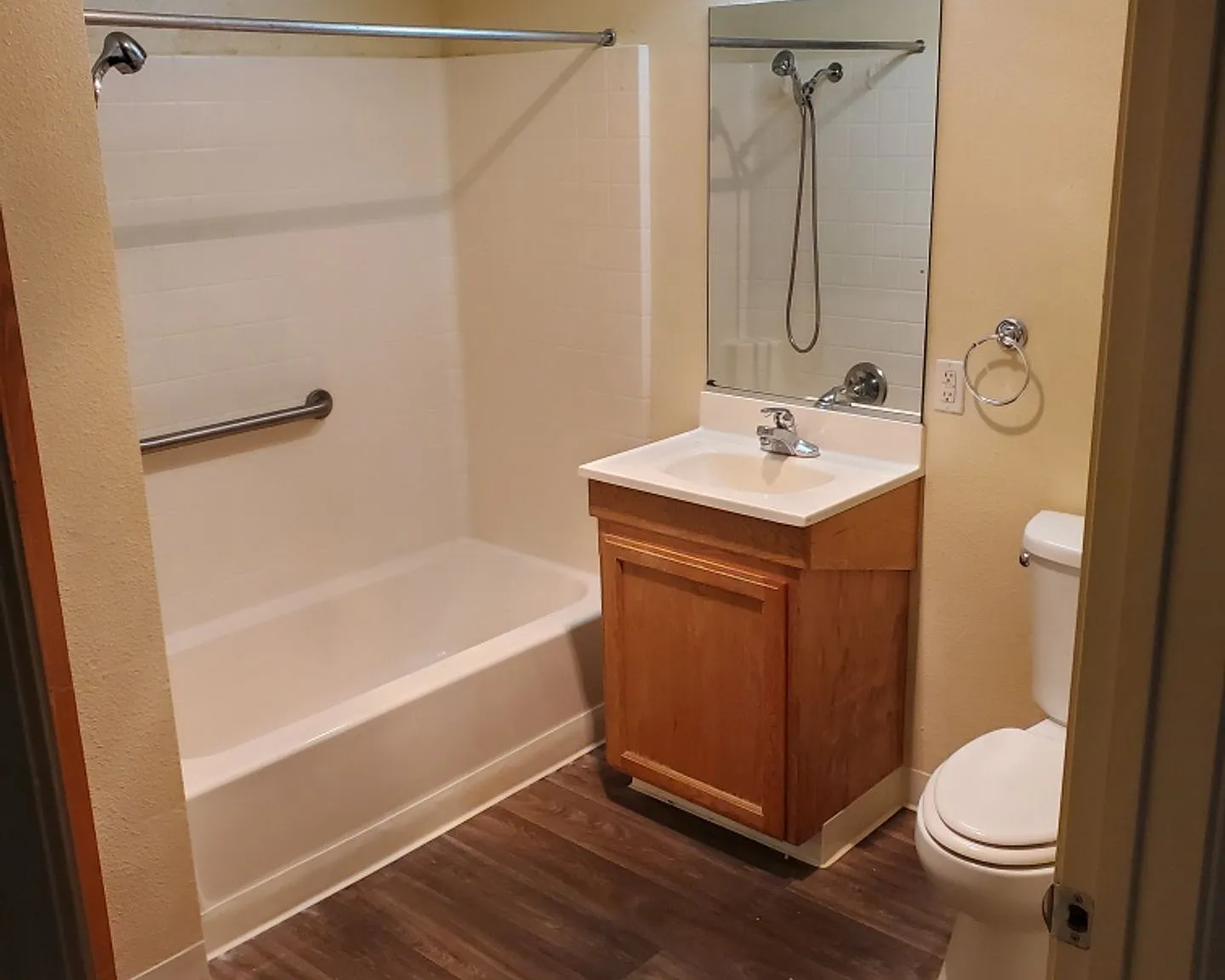 Regency Place Senior Apts — Photo 3