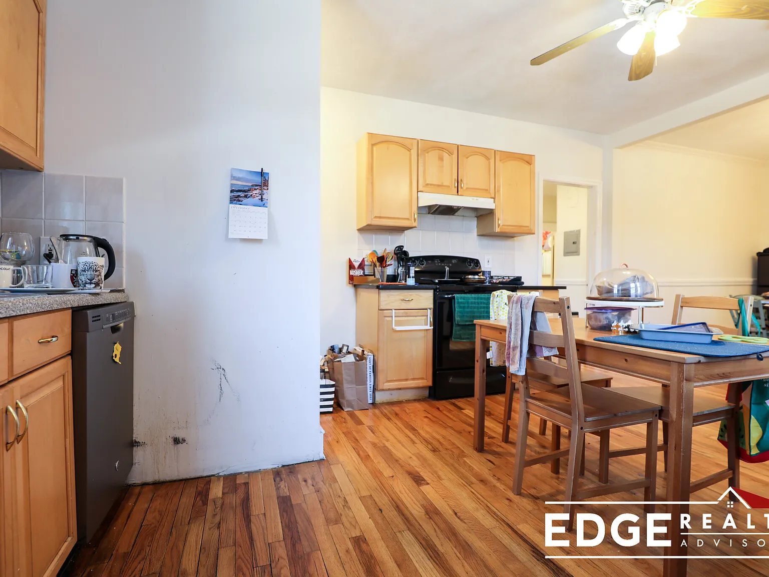 5 bed, 1500 sqft, $5,500 — Photo 2