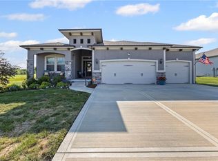 19004 Mahaffie St, Spring Hill, KS 66083