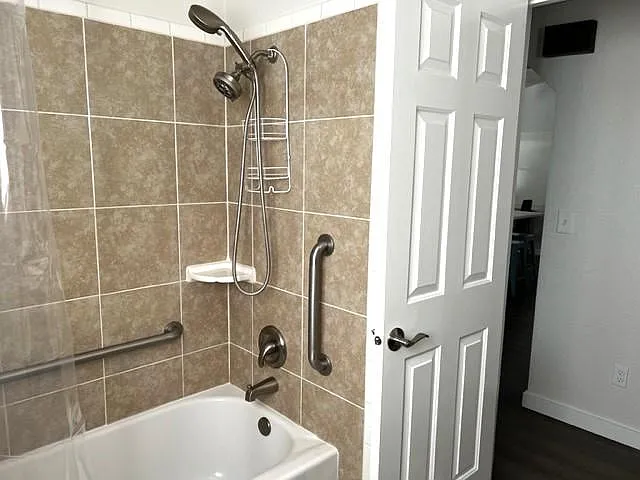1457 S Michigan Ln — Photo 9
