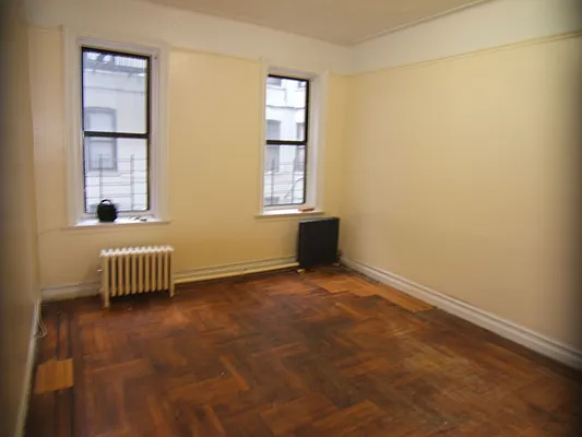 Rented by Joel Weisz, LREB | media 27