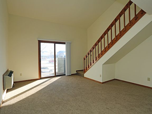 2nd image of 2026 Londonderry Dr APT 213